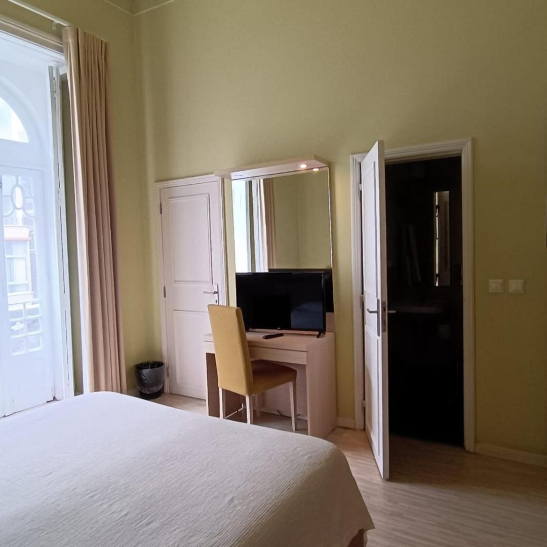 Local Primavera Hotel